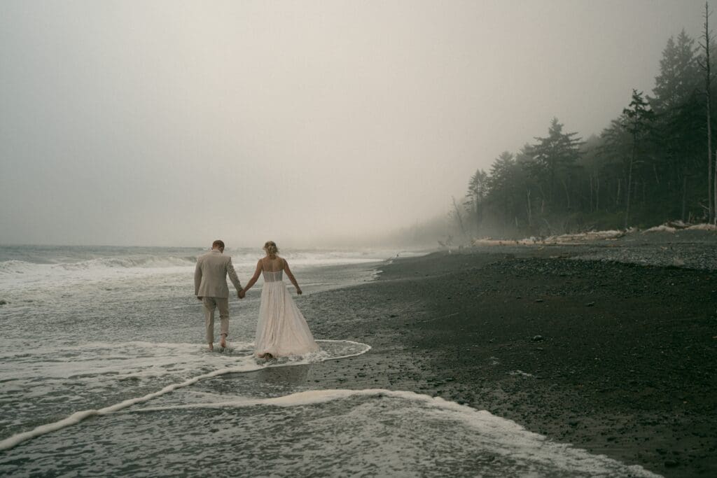 How to Get Married in Oregon for Elopements and Intimate Weddings